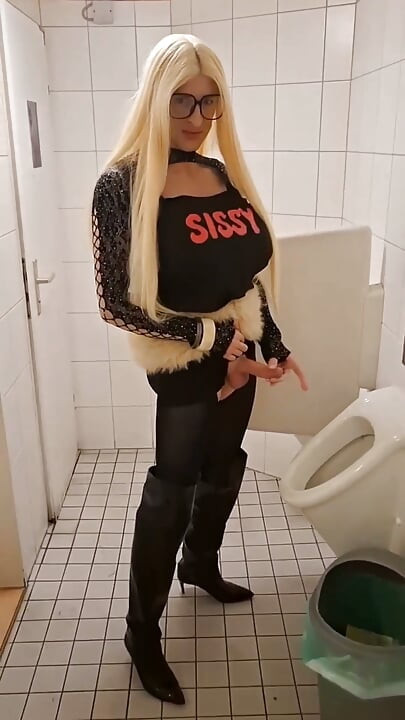 Hot Nadine