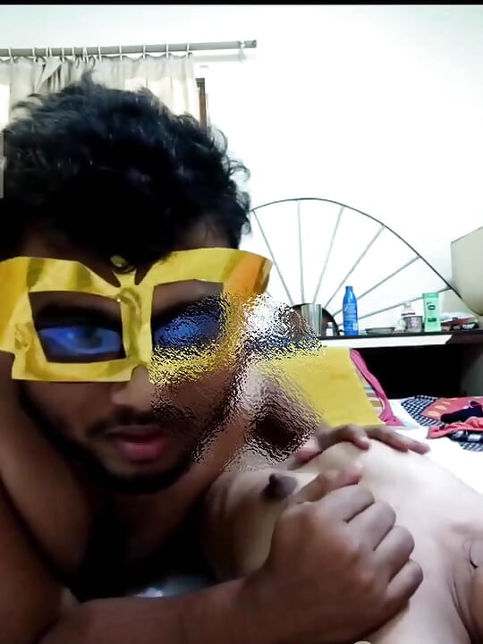 Desi gf cu lambido, de quatro fodido duro