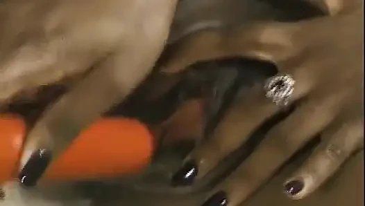 Evli kadınlar evde yalnız evli kadın