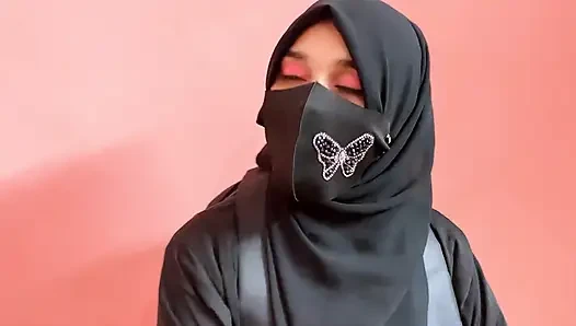 Sexy girl is come to my house for hard fucking