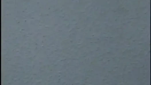 Seksi kızlar evinde filme alındı