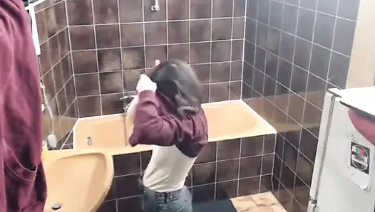 Dusche live gefilmt