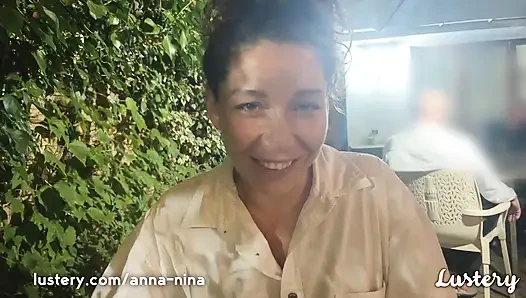 Seks bak mandi lesbian paling bergairah yang pernah Anda lihat