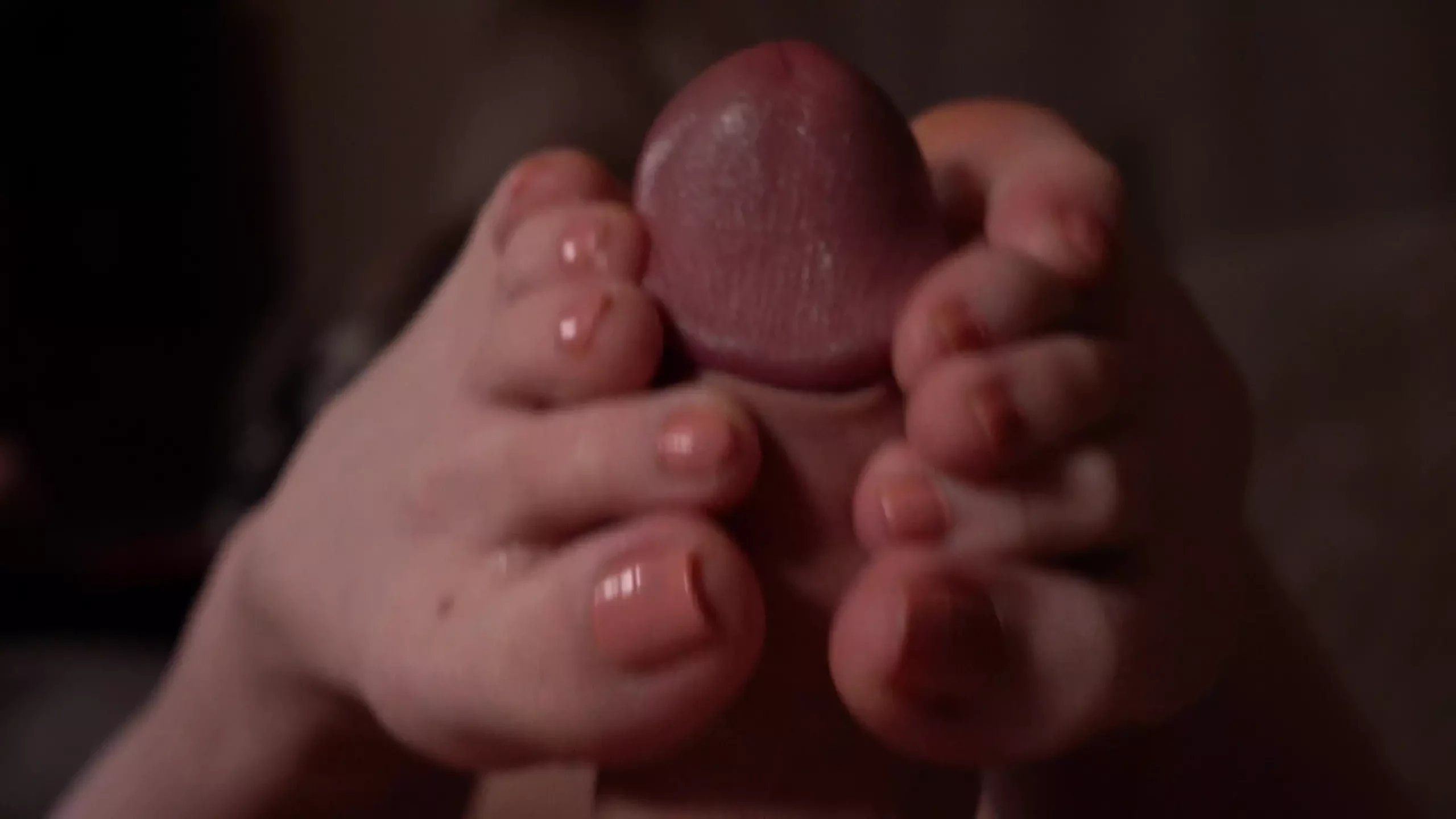 18 jeunes filles adorent les pieds, partie 2