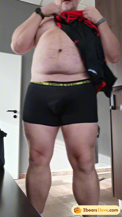 Getting horny in the gym
