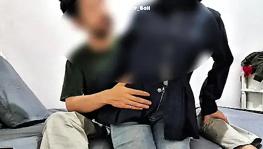 Amateur! A Malay Virgin Masturbates in a Hotel, She's My Student