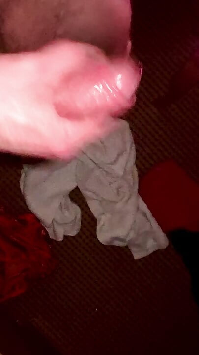 BWC Standing wank with cumshot!!!
