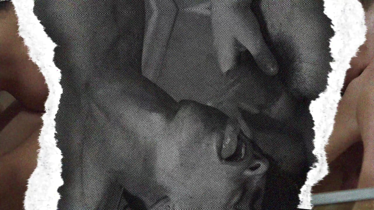 Franse Twink krijgt een bdsm-pisbehandeling in een openbaar park door xxl Slowak