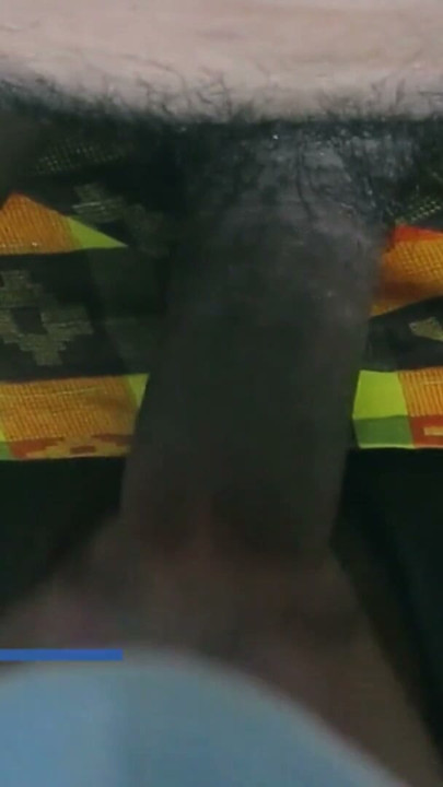 Chupar uma carga suculenta do pau duro dele | Clip 1
