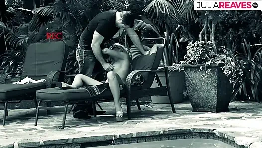 Hot girl eats cum after sucking and riding a huge cock ooutdoors