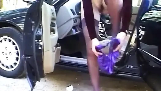 Pissene hose aus dem auto