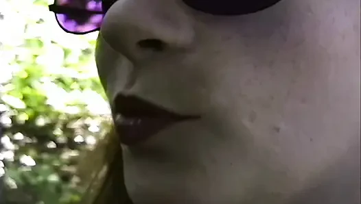 Anal berbulu vintage! Sabrina si cewek amatir dengan pantat montok
