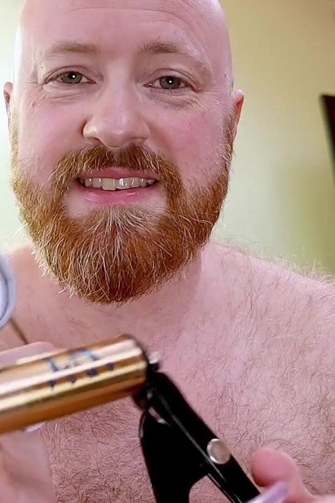 Ftm / Trans Man Tries Out a Clit Pump