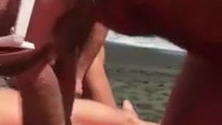 Blowjob am Strand