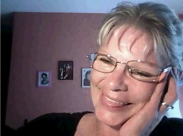Marie french milf will give you love (2)