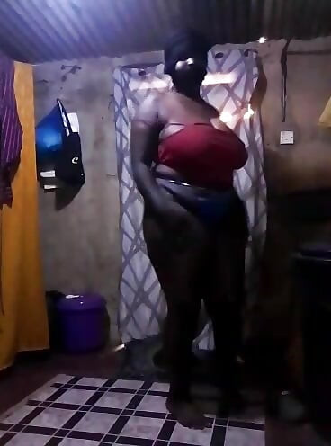 African amatuer big natural tits