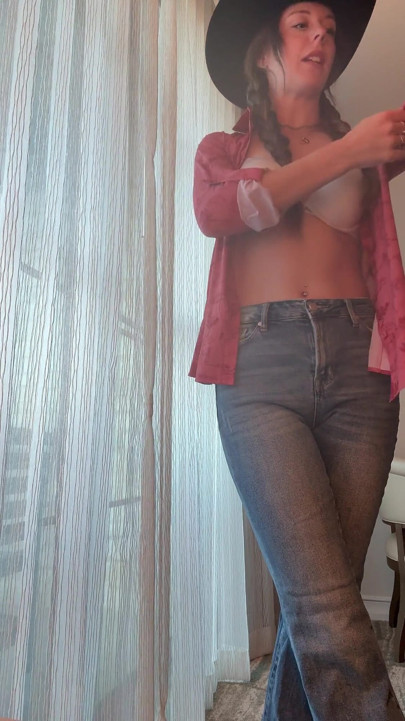 Sexy Cowgirl Gives You a JOI