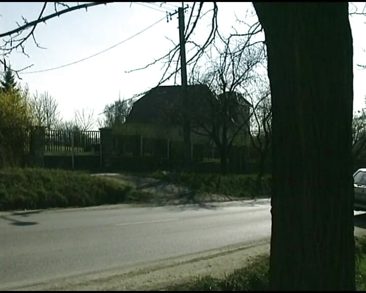 Urocza niemiecka lalka DPed w hardcorowym trójkącie