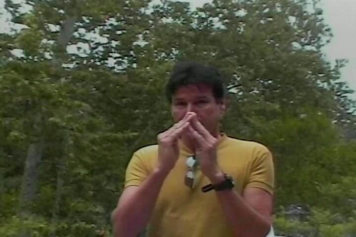 Une salope asiatique aime l’action anale lesbienne avec une blonde à forte poitrine