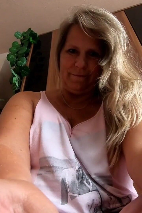 Susi Horny Dirtytalk Untuk Cum