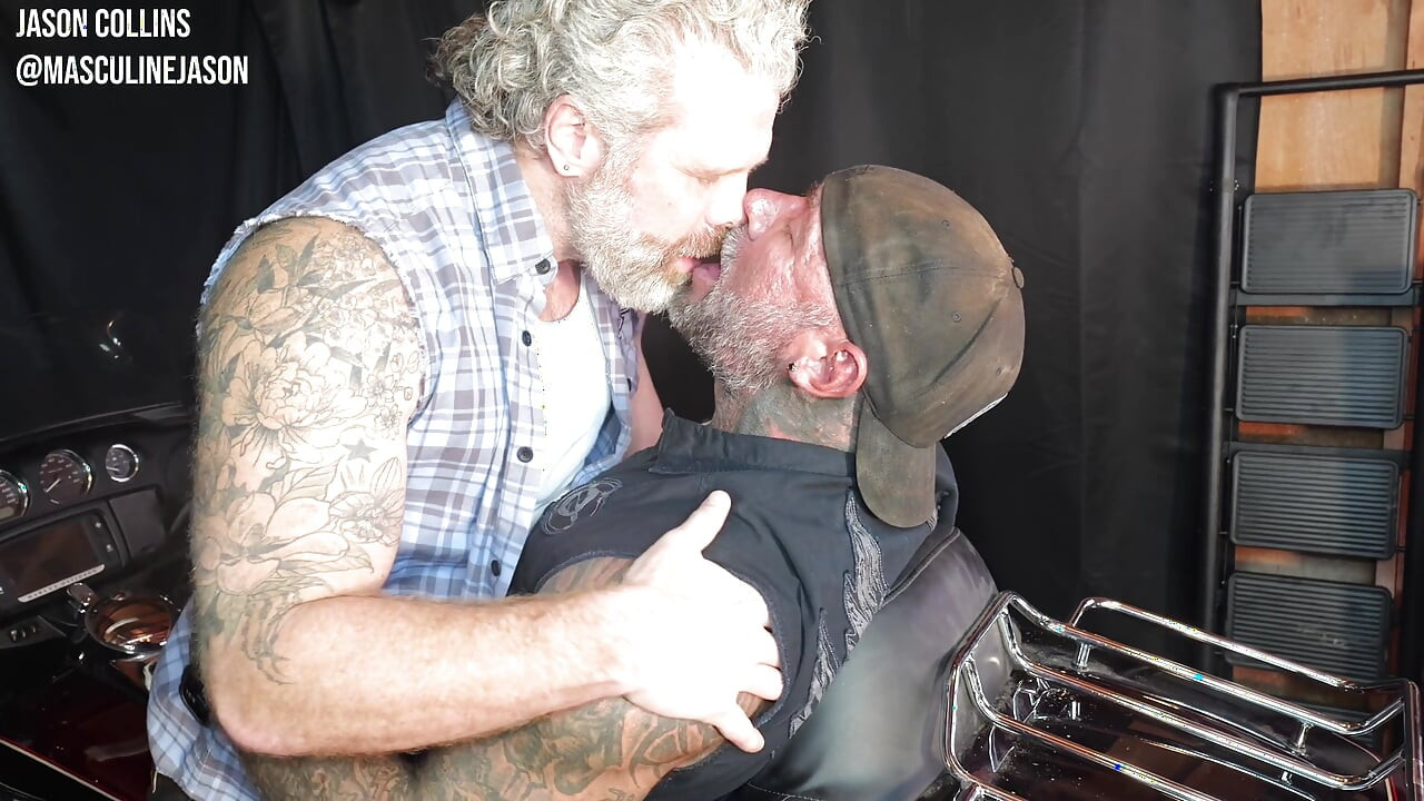 バイクと葉巻でケイン・マルコとセックス