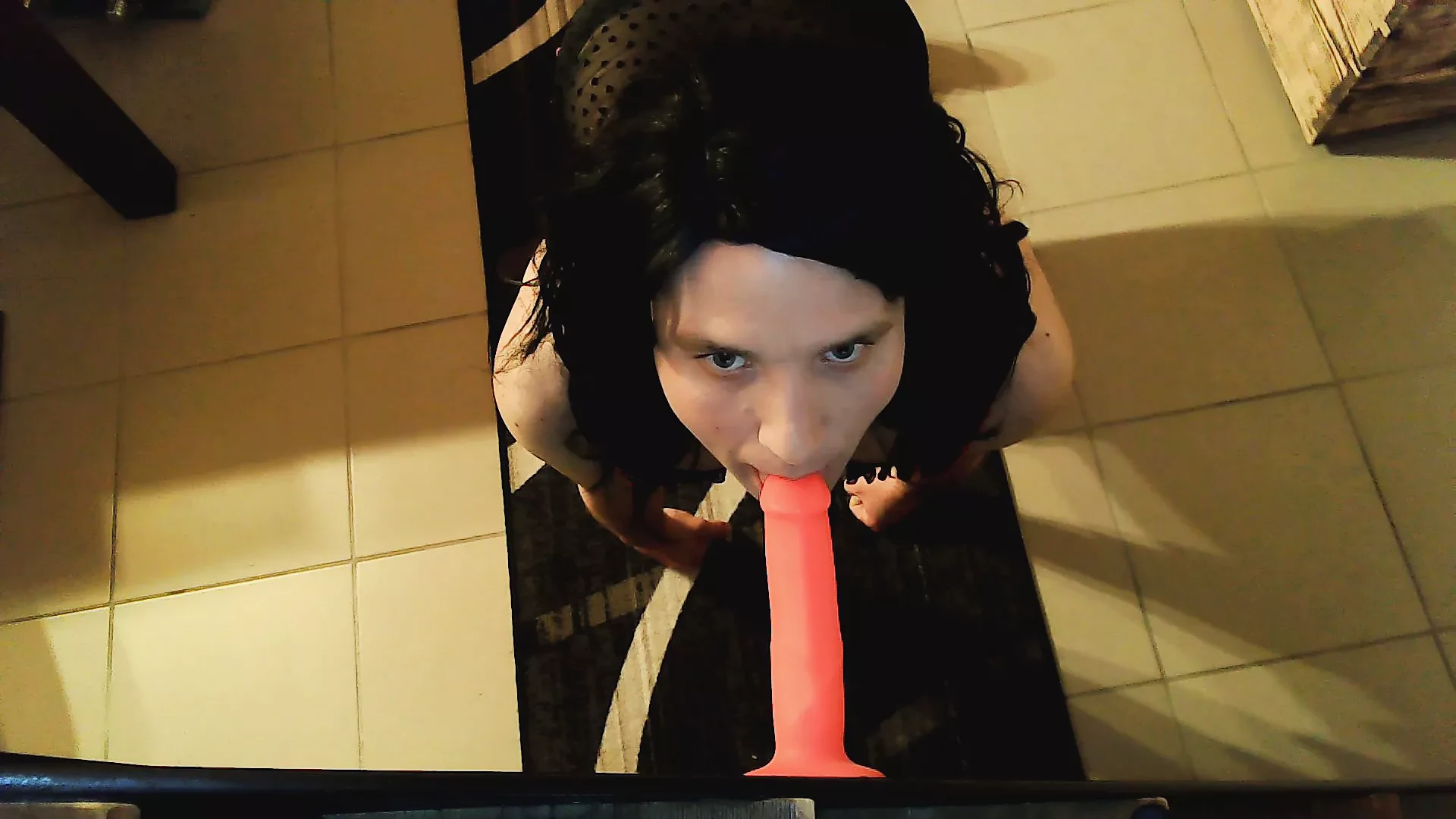 내 새 장난감으로 딥쓰롯 개그 훈련
