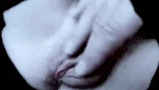 Perverse MILF Will Im Auto Poppen