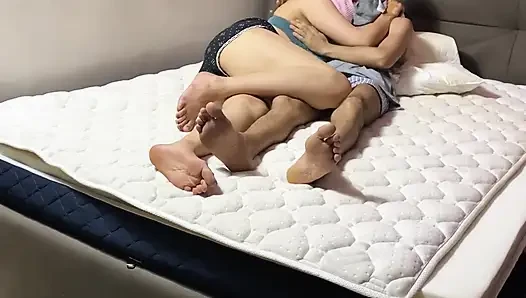 Gadis arab dengan pantat bahenol dan pantat bahenol lagi asik ngentot