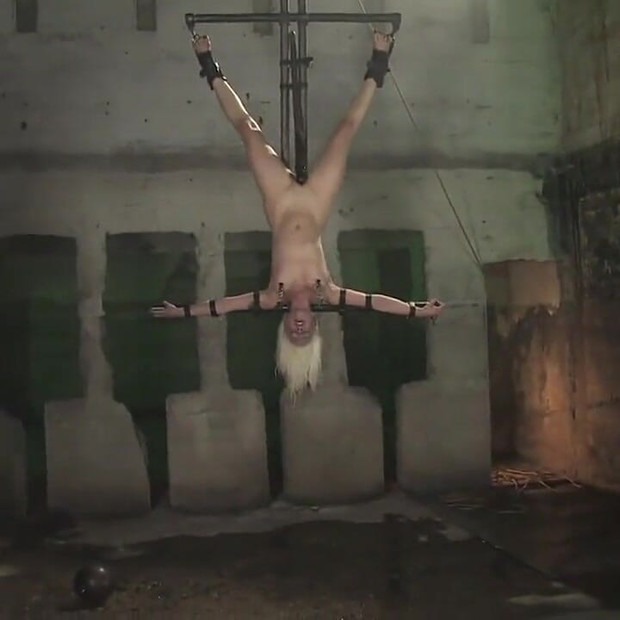 Lorelei Lee Breaking the Girl