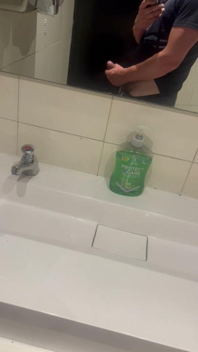 上班时发情