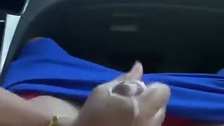 Arab maroc masturbation in my car