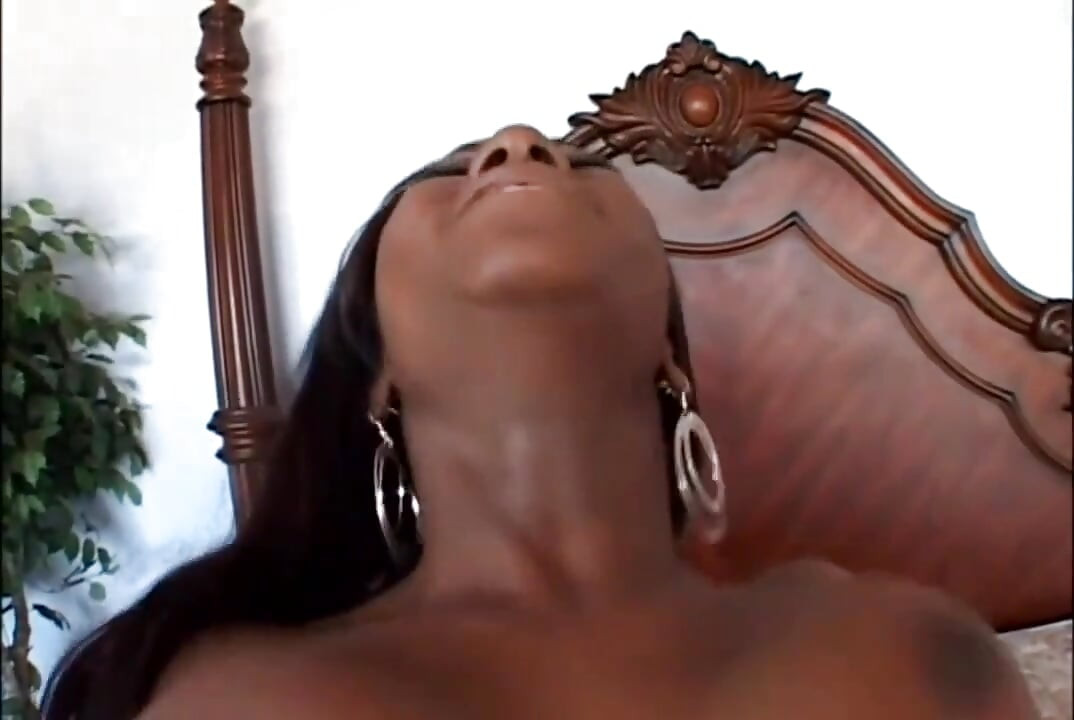Beautiful ebony babe with great ass gets fucked by BBC