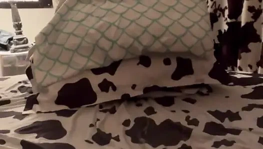 Развлекаюсь со спермой с Sage The Succubus