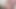 写真撮影の合間にカメラマンを吹き飛ばす