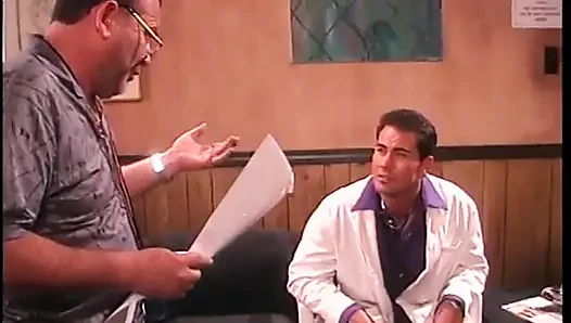 Edepsiz hemşire ve edepsiz doktorla film çekmenin kamera arkası