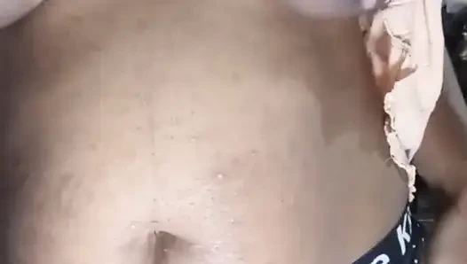 Hot mommy back in the hornyness