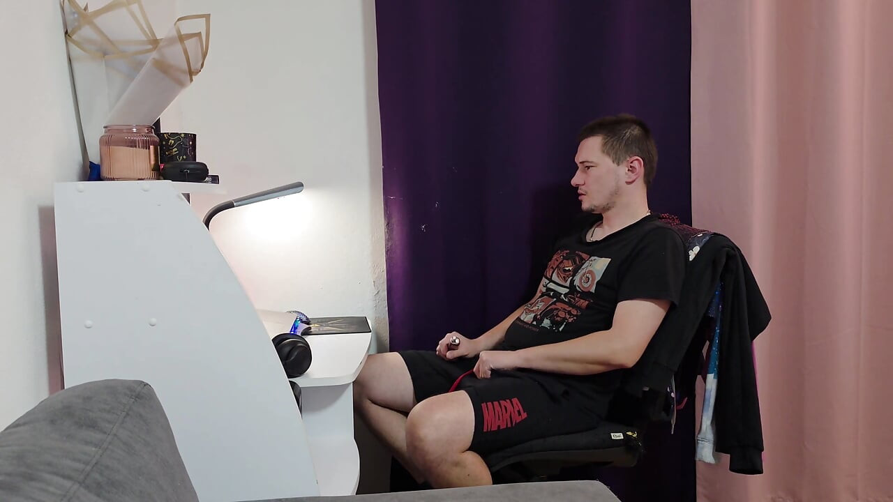 Horny Man Brings Himself to Orgasm While Watching Porn - What He Needs Before Going to Work