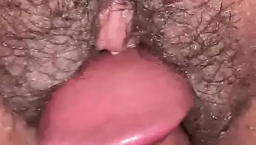 Ein mann, der sex mit seinem freund hat