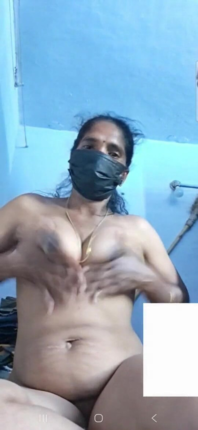 Aunty play pussy and boobs | Clip 3