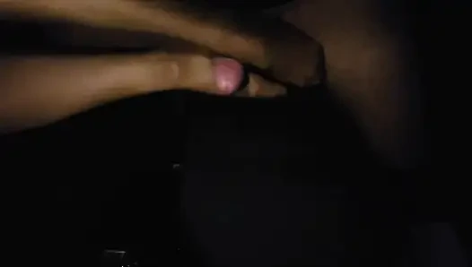 Моя подруга кончает на мою задницу после дрочки ногами в колготках