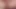 Schönes mädchen masturbiert enge feuchte muschi, während niemand zu hause ist