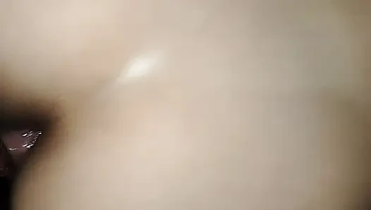Affedersiniz!!!! Kız arkadaşını siktiğin için!!