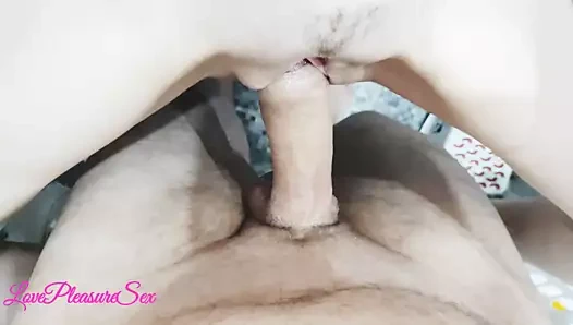 Seks fantastis di spa sampai muncrat di dalam