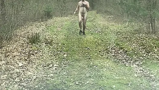Thomas GODEBIN walks naked in the forest