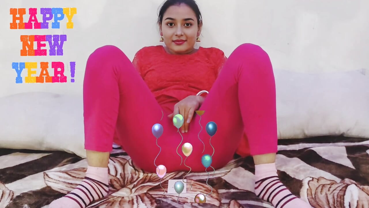 Tetoo Bnane Vale Ne Bhabi Ko Chod Dala