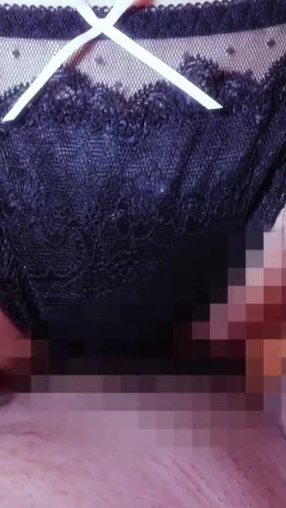 Σημαντική στιγμή από το "A Beautiful Girl Who Had A Fight With Her Friend And Be Kicked Out Of Her House Came For A Creampie".