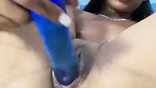 Wanita Dominika panas masturbasi dengan akhir yang bahagia anal
