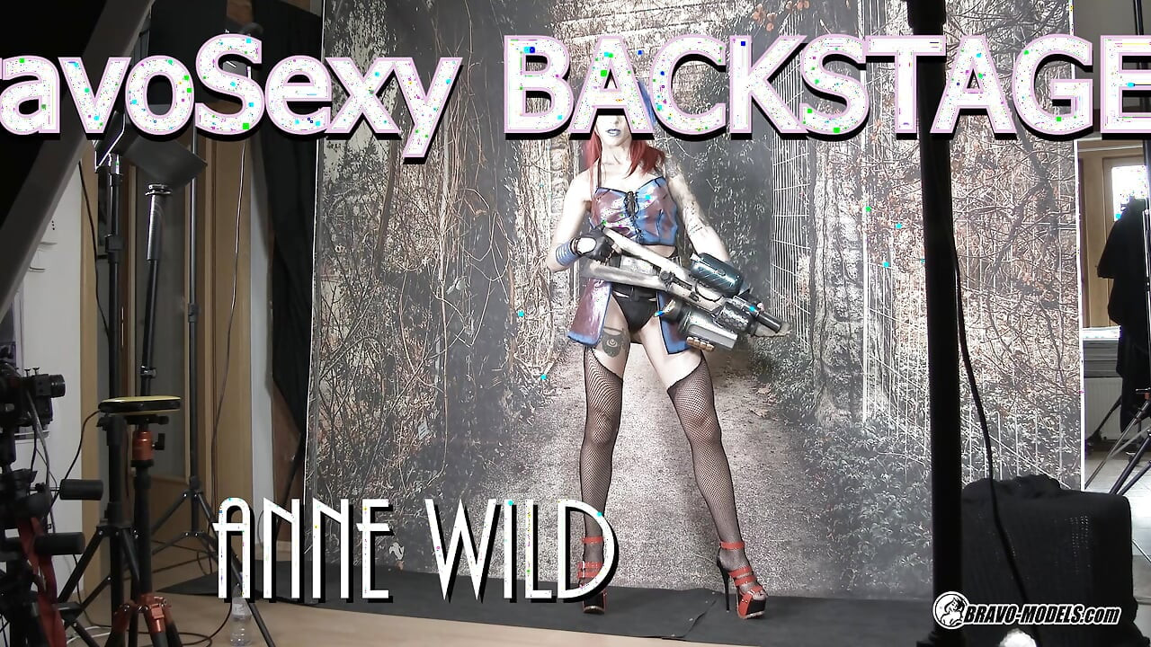 Anne Wild - 399 - Photoshoot Backstage