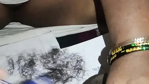 Kalau tante tiriku ngentot memekku dan lanjut ngangkang dan fingering memeknya