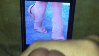 Vyvrcholení na sexy nohy Anny Kendrick